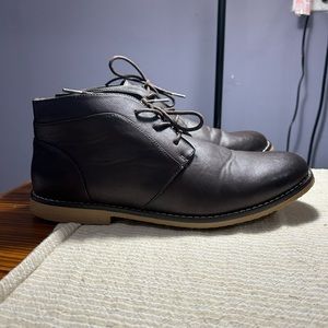 London Fog Leather Shoes